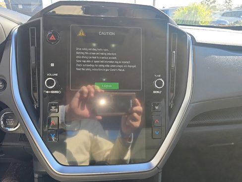 Used 2024 Subaru Crosstrek 2.0i Premium image 16