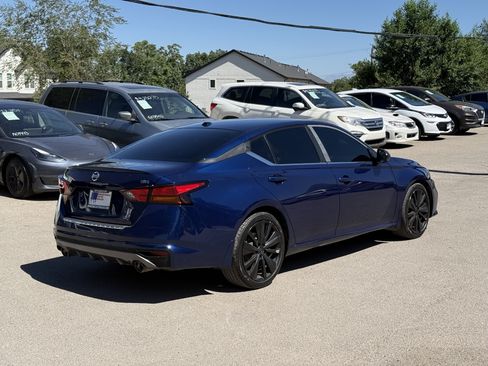 Used 2020 Nissan Altima 2.5 SR FWD image 4