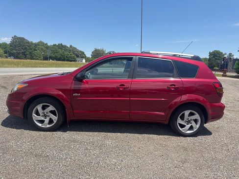 Used 2004 Pontiac Vibe w/ Moon And Tunes Value Package FWD image 4
