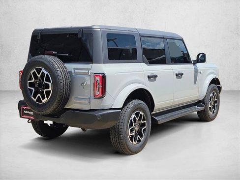 New 2026 Ford Bronco Outer Banks AWD/4WD image 2