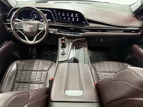 Used 2022 Cadillac Escalade Premium Luxury Platinum image 16