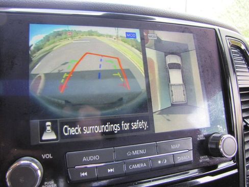 Used 2021 Nissan Titan PRO-4X w/ Pro-4x Convenience Package image 52