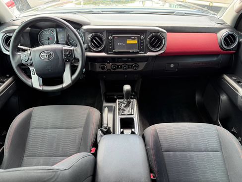 Used 2017 Toyota Tacoma SR5 AWD/4WD image 17