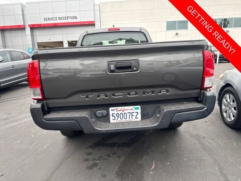 Used 2017 Toyota Tacoma SR RWD image 4