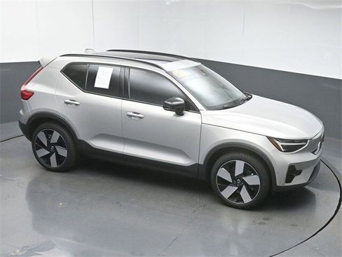 Certified 2024 Volvo XC40 Recharge Plus w/ Protection Package Premier image 39