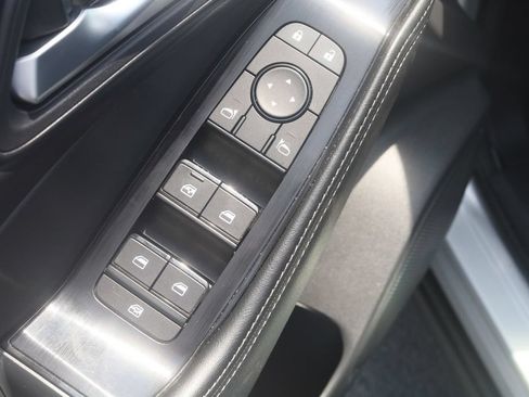 Used 2025 Nissan Rogue SV AWD/4WD image 25