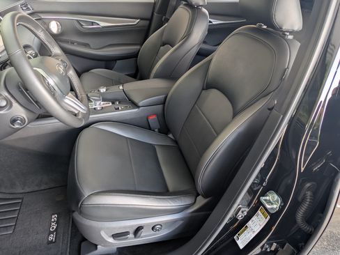 Used 2023 INFINITI QX55 Essential AWD/4WD image 17