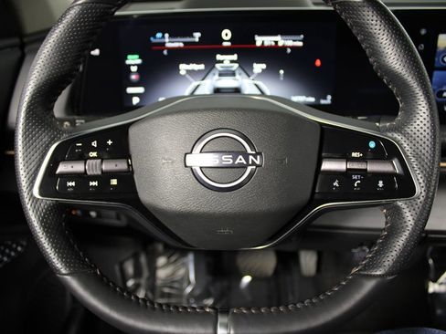 Used 2024 Nissan Ariya FWD image 13