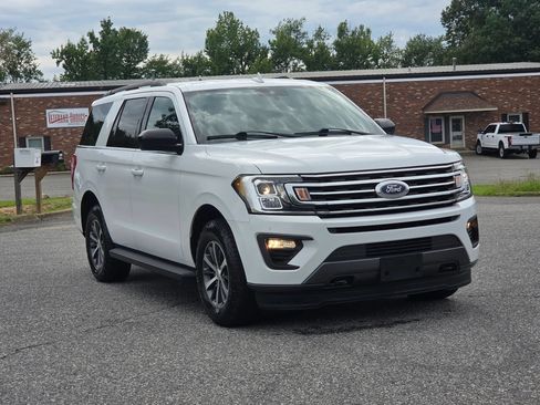 Used 2021 Ford Expedition XL AWD/4WD image 3