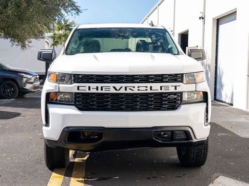 Used 2020 Chevrolet Silverado 1500 Custom w/ Custom Convenience Package image 1