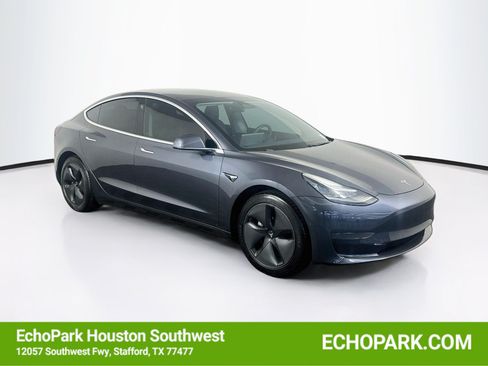 Used 2020 Tesla Model 3 Standard Range Plus RWD image 1