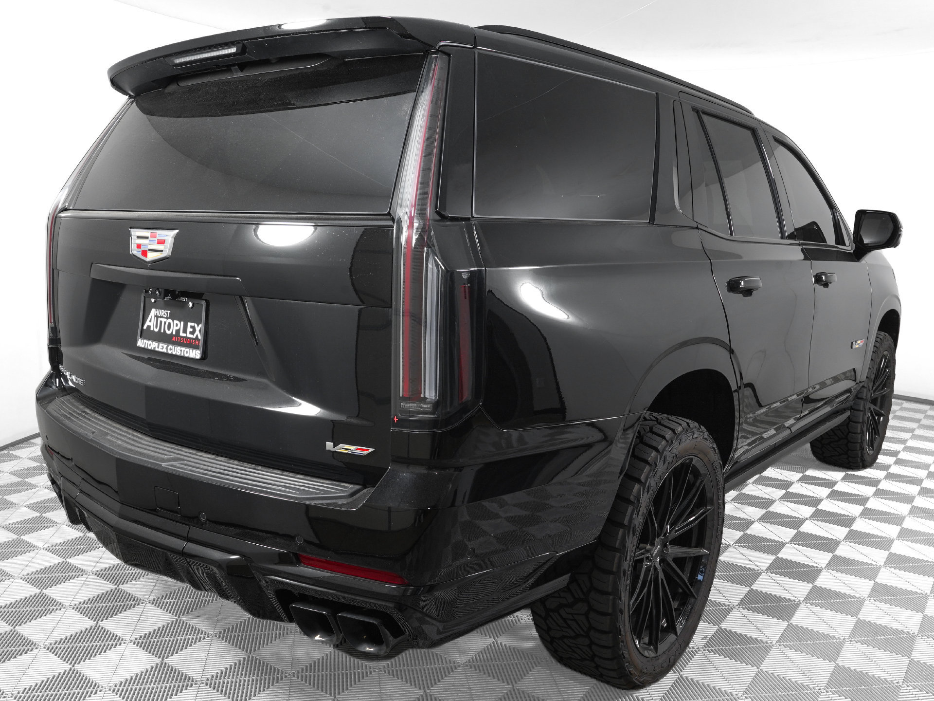 Used 2026 Cadillac Escalade V AWD/4WD image 5