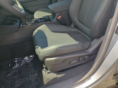 New 2026 Subaru Forester Touring AWD/4WD image 13