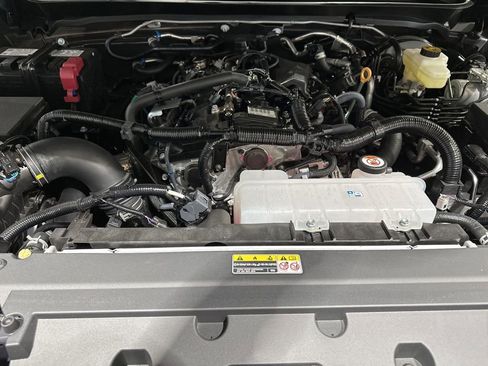 Certified 2025 Toyota Tacoma SR5 image 23