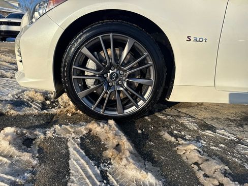 Used 2016 INFINITI Q50 Red Sport 400 image 16