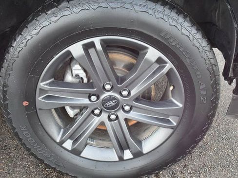 Used 2023 Ford F150 Lariat w/ Equipment Group 502A High image 59