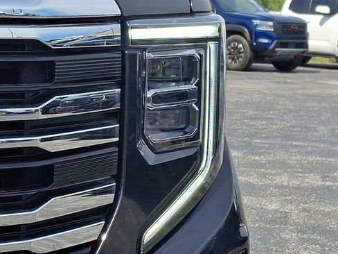 Used 2024 GMC Sierra 1500 SLT w/ SLT Premium Plus Package AWD/4WD image 8