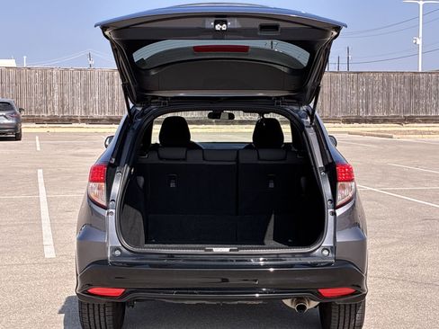 Certified 2022 Honda HR-V Sport image 35