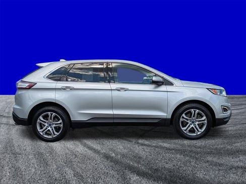 Used 2016 Ford Edge Titanium FWD image 3