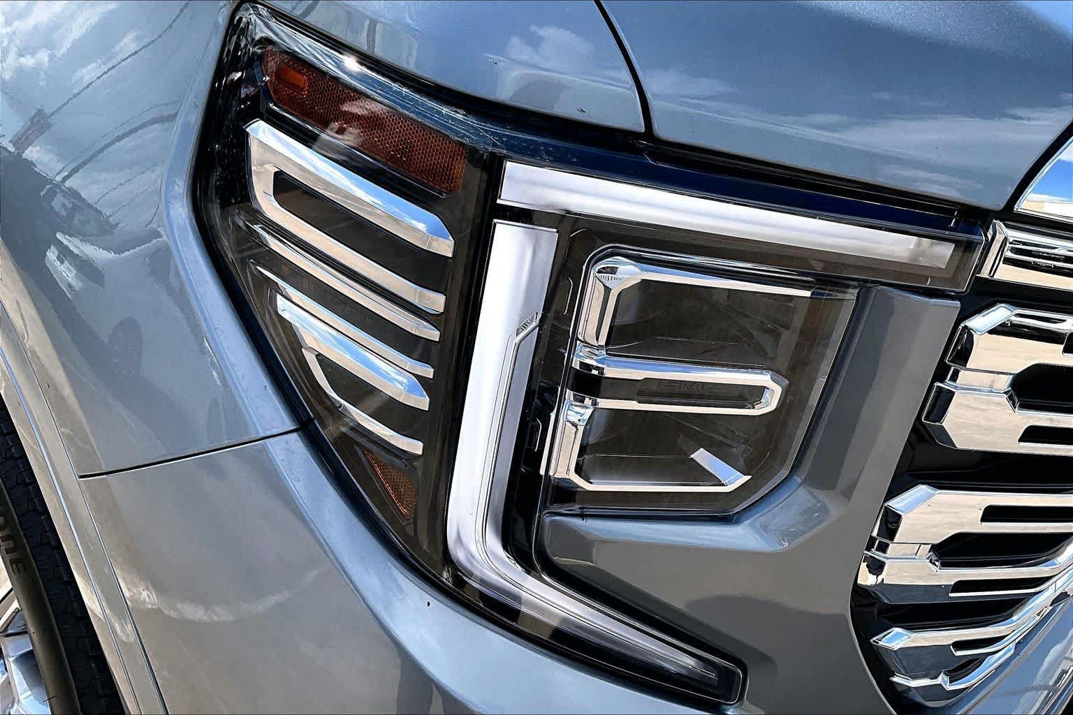 Used 2023 GMC Sierra 1500 Denali w/ Denali Reserve Package AWD/4WD image 28