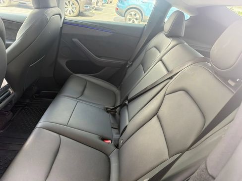 Used 2026 Tesla Model Y Long Range AWD/4WD image 3