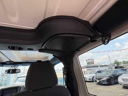 Used 2015 Jeep Wrangler Sahara w/ Connectivity Group AWD/4WD image 15