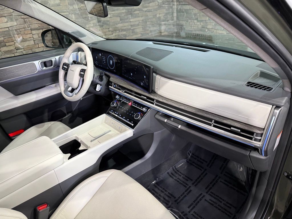 Used 2026 Hyundai Santa Fe Limited AWD/4WD image 31