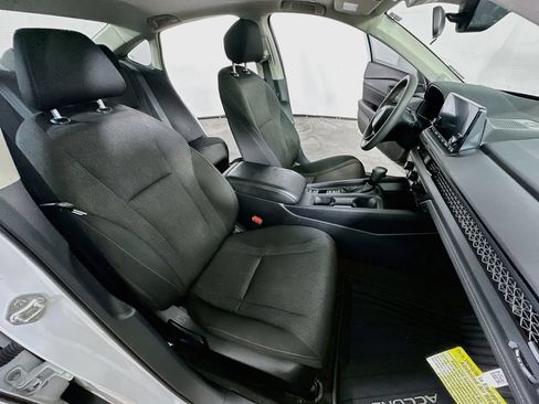 Used 2023 Honda Accord EX image 12