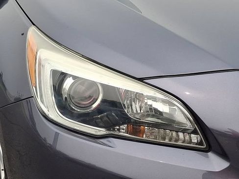 Used 2016 Subaru Outback 2.5i Premium AWD/4WD image 10