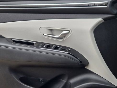 Certified 2023 Hyundai Tucson Limited FWD image 24