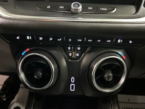 Used 2024 Chevrolet Blazer LT w/ Convenience Package image 19