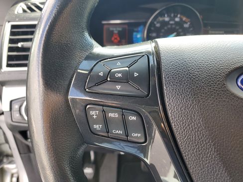 Used 2017 Ford Explorer XLT w/ Equipment Group 202A image 17