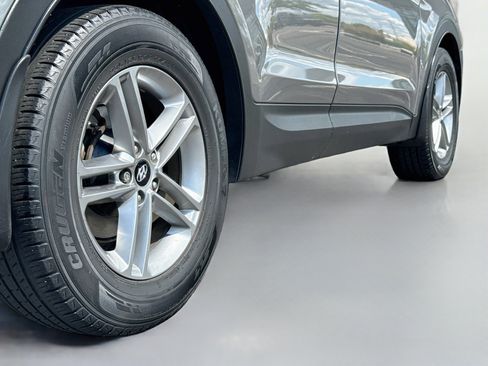 Used 2018 Hyundai Santa Fe Sport w/ 2.4L Value Package 02 AWD/4WD image 9
