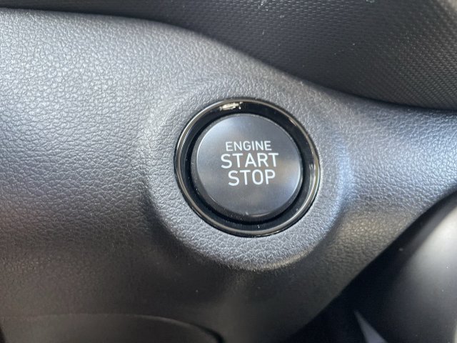 Used 2025 Hyundai Venue SEL FWD image 16
