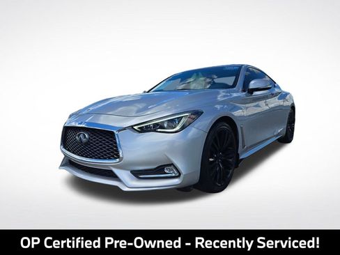 Used 2018 INFINITI Q60 3.0t Luxe w/ Sensory Package 3.0T Luxe AWD/4WD image 3
