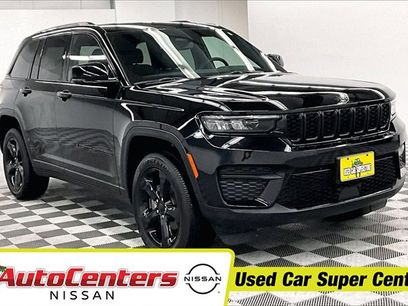 Used 2023 Jeep Grand Cherokee Altitude