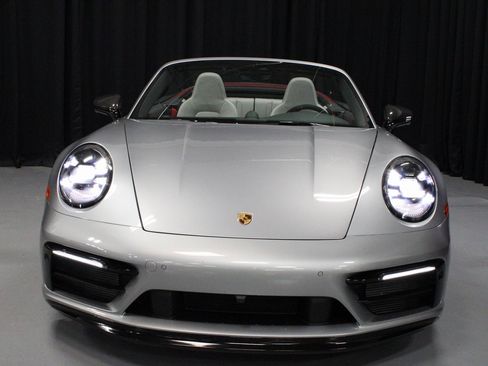 Certified 2024 Porsche 911 Carrera 4 GTS image 10