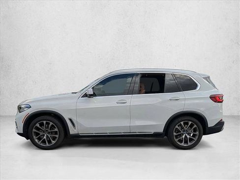 Used 2021 BMW X5 sDrive40i w/ Premium Package image 9