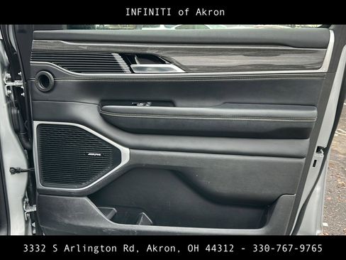 Used 2022 Jeep Wagoneer Series III w/ Flexible Seating Group image 22