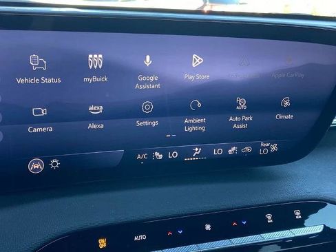 Used 2025 Buick Enclave Sport Touring w/ Super Cruise Package image 9