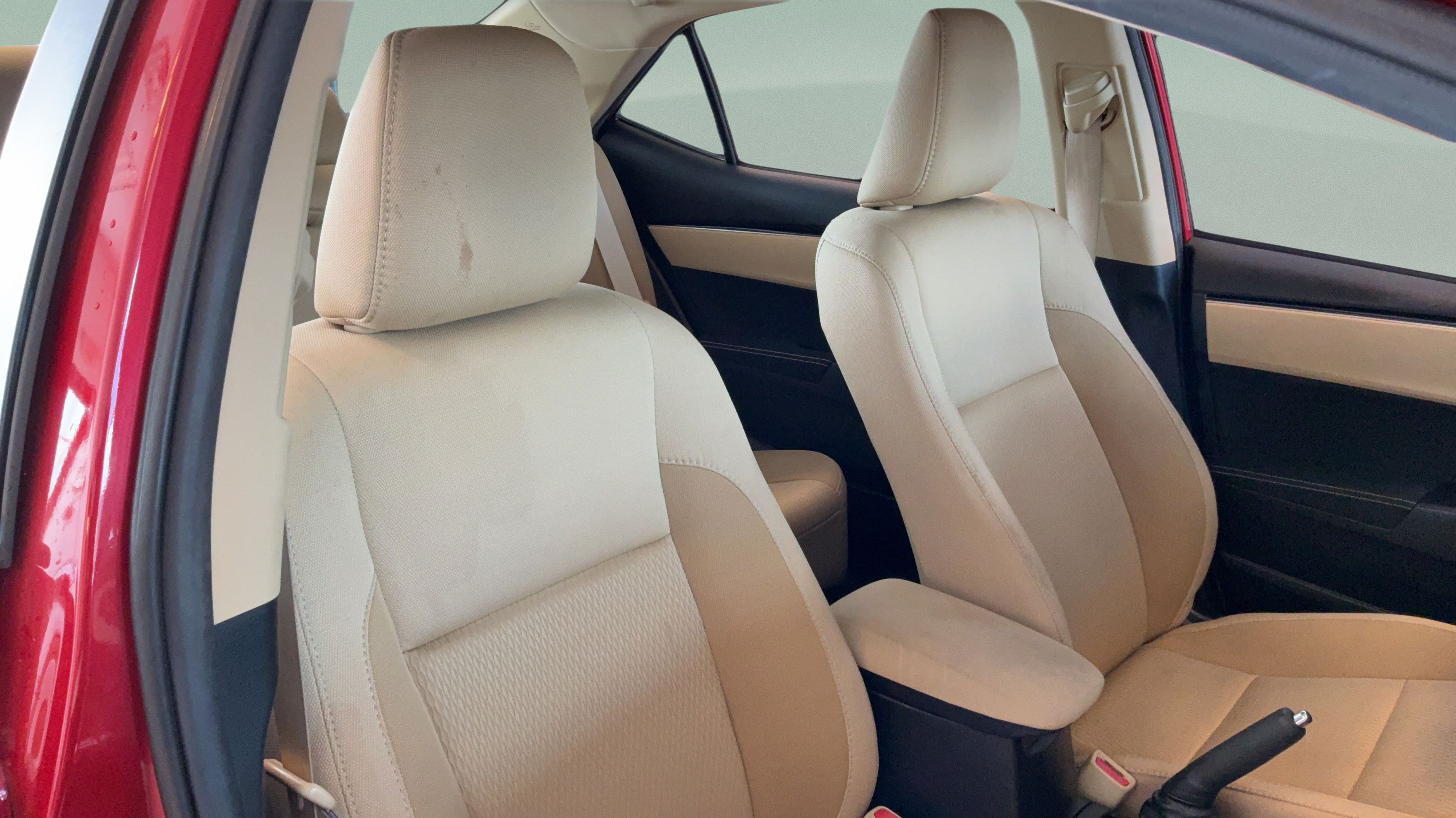 Used 2019 Toyota Corolla LE FWD image 35