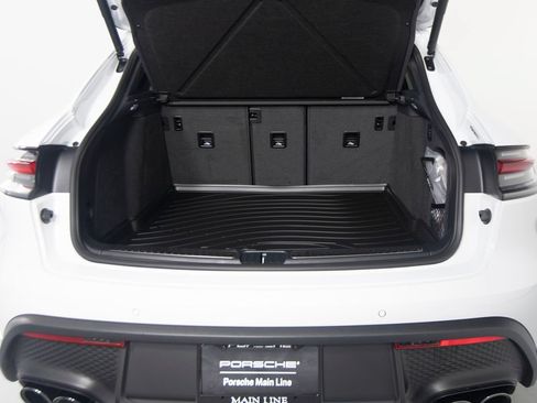 Certified 2026 Porsche Macan S AWD/4WD image 46