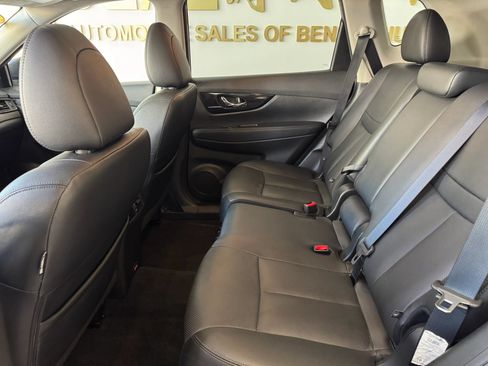 Used 2020 Nissan Rogue SL w/ Premium Package AWD/4WD image 25