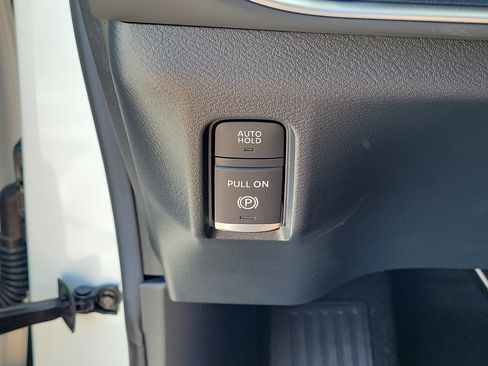Certified 2025 Nissan Armada SV AWD/4WD image 25