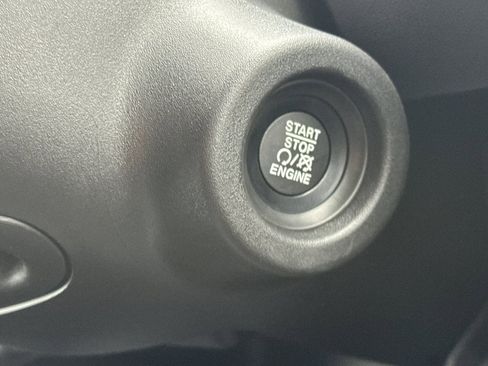 New 2026 RAM ProMaster 2500 w/ Quick Order Package 22G SLT image 20