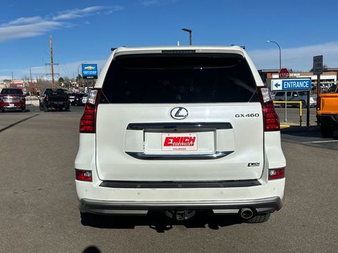 Used 2018 Lexus GX 460 image 4