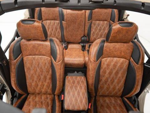 Used 2025 Jeep Gladiator Sport image 36