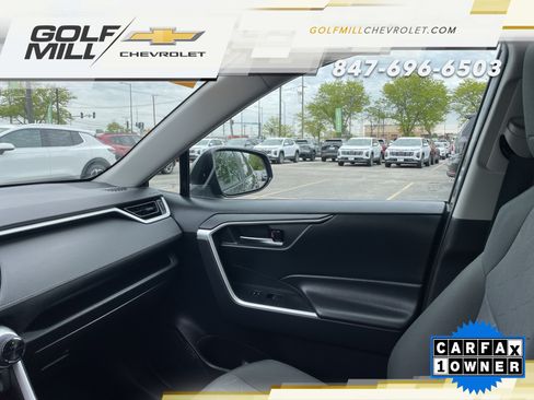 Used 2024 Toyota RAV4 XLE FWD image 25