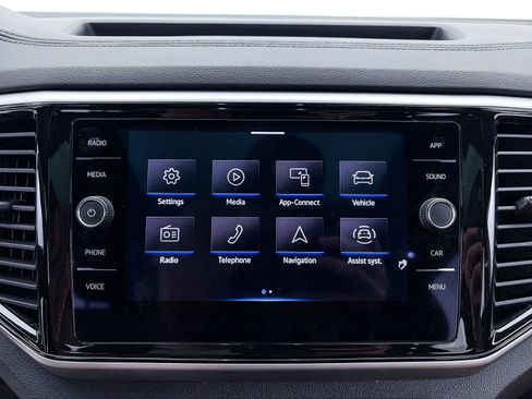 Used 2023 Volkswagen Atlas Cross Sport SE w/ Panoramic Sunroof Package FWD image 20