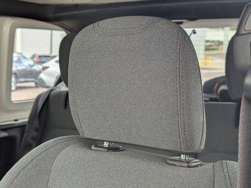 Used 2024 Jeep Wrangler Unlimited AWD/4WD image 12